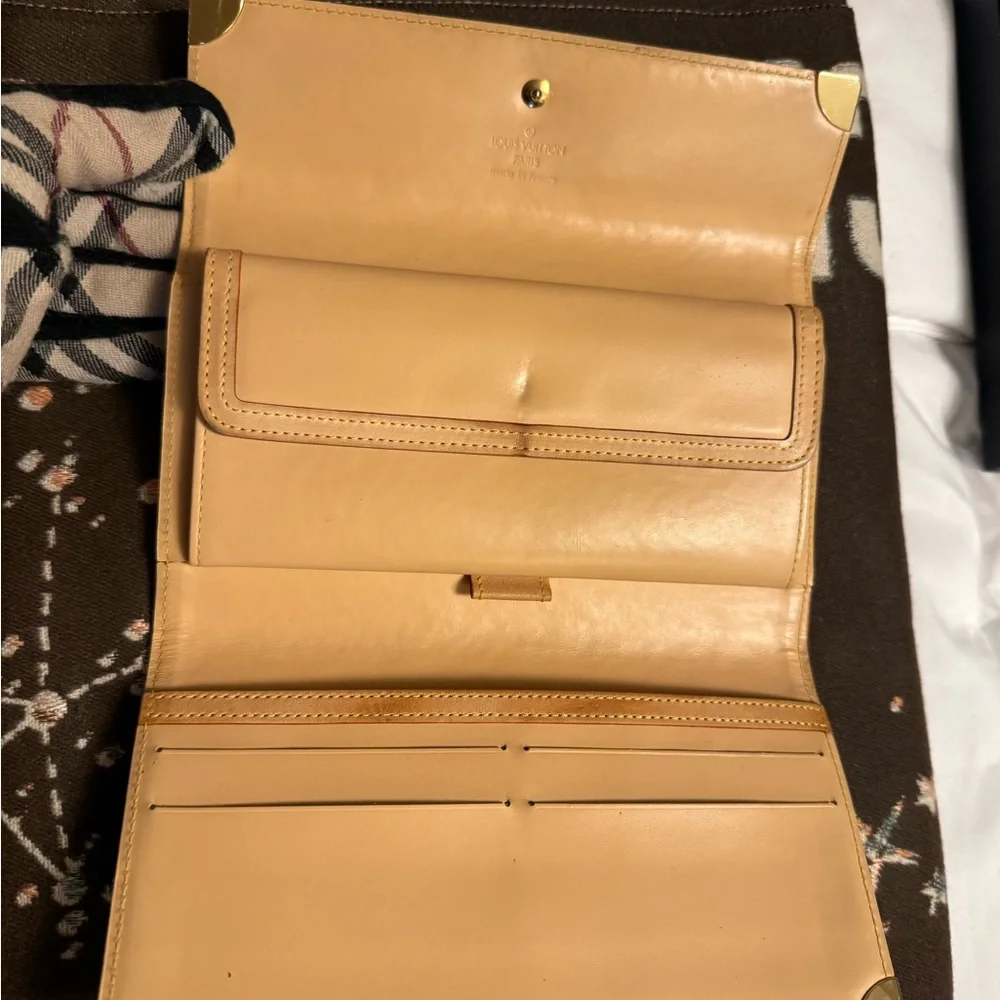 AUTHENTIC LOUIS VUITTON MULTICOLOR MONOGRAM INTERNATIONAL WALLET - Picture 13 of 16